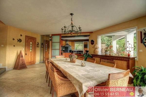 Villa d'architecte à Arcangues 6 pièce(s) 163 m2 - Piscine + SPA