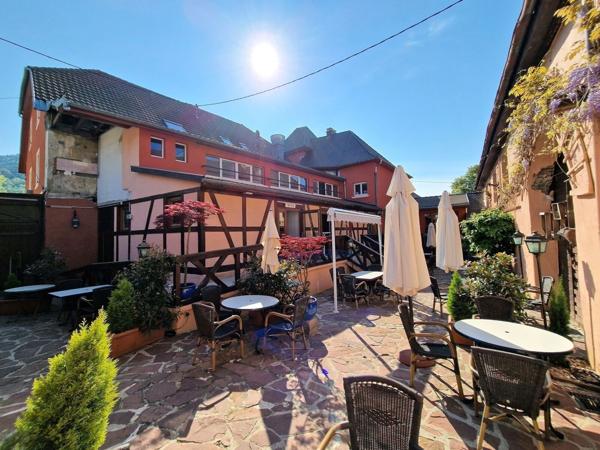 Ensemble immobilier murs et fonds