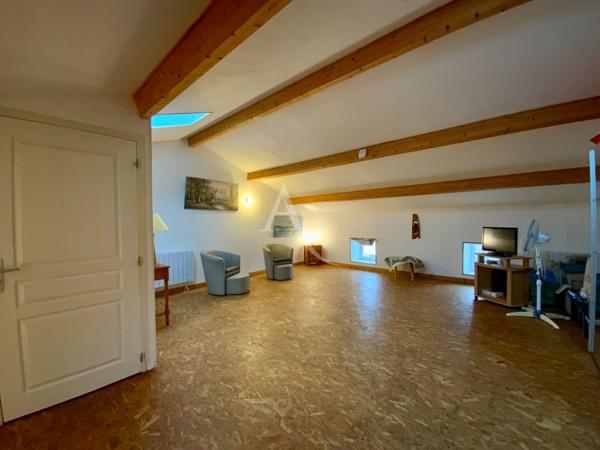 Maison de ville, activité commerciale en RDC