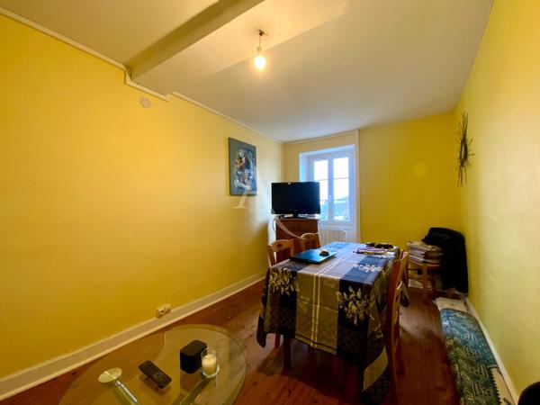 Maison de ville, activité commerciale en RDC