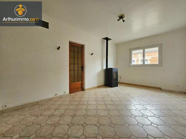 Vente                                                      Maison
                        
                     4 pièces                      78 m2                     à Estrées-Saint-Denis