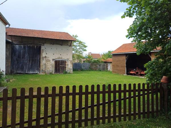Maison à vendre 5 pièces SAINT PRIEST BRAMEFANT (63)