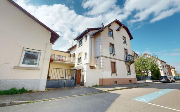Appartement à vendre    3 pièces • 50 m2 Bischheim