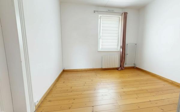 Appartement à vendre    3 pièces • 50 m2 Bischheim