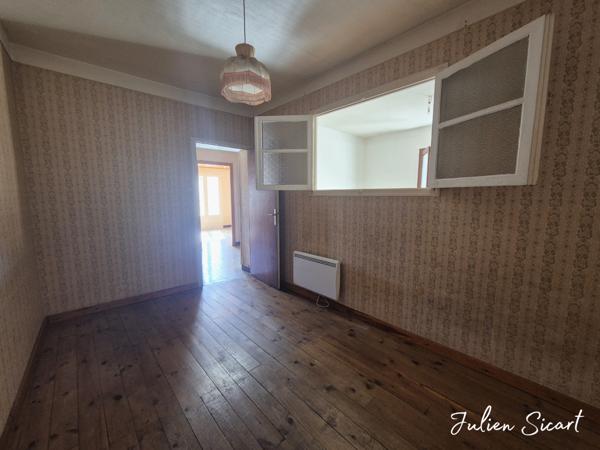 Maison de village avec extérieur et garage