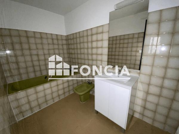 Location Appartement 2 pièces 30 m² - 6 RUE DE LA POUDRIERE Beziers 34500
