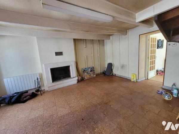 Maison à rénover dans le bourg