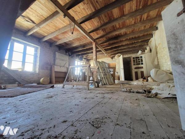Maison à rénover dans le bourg