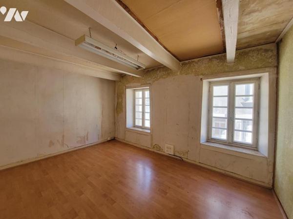 Maison à rénover dans le bourg