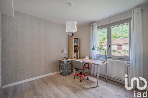 Maison à vendre 8 pièces 181 m² Claix