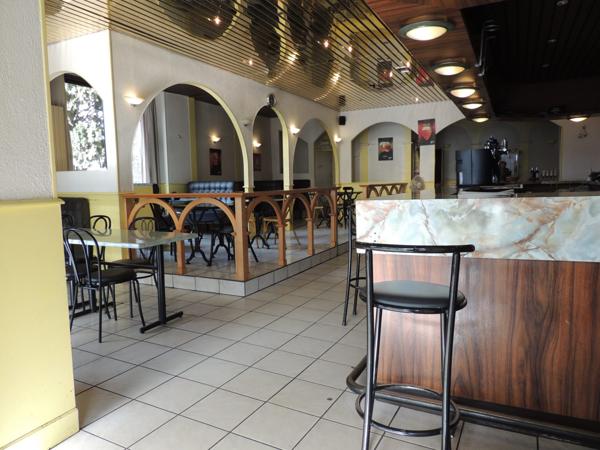 À vendre - Restaurant, bar 50 places situé à Villefranche-de-Rouergue (12200)