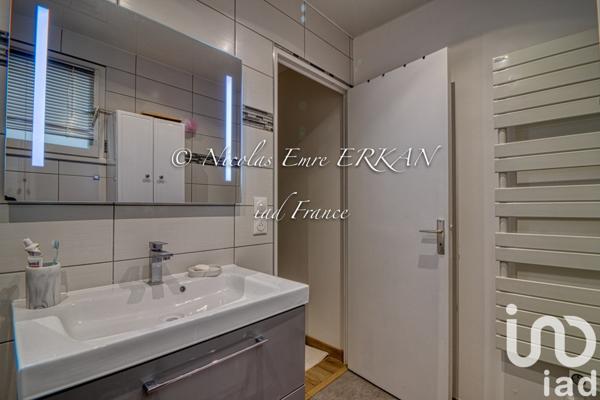 Maison traditionnelle 5 pièces de 100 m² à Buchelay (78200)