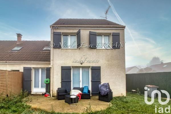 Maison traditionnelle 5 pièces de 100 m² à Buchelay (78200)