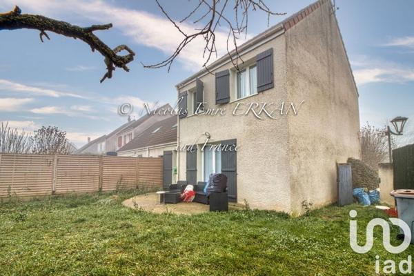 Maison traditionnelle 5 pièces de 100 m² à Buchelay (78200)