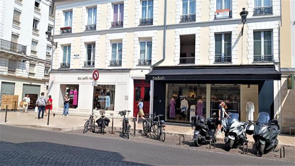 Option 1 : Coup de cœur et Élégance