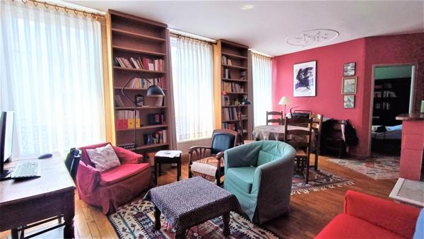 Option 1 : Coup de cœur et Élégance