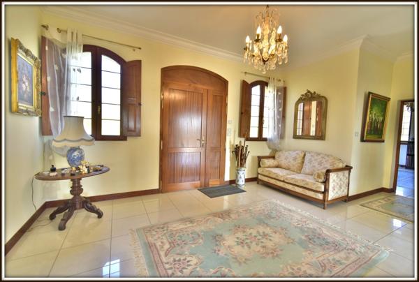 PROPRIETE 13 Ha - MAISON DE MAITRE + APPARTEMENT + BOX CHEVAUX