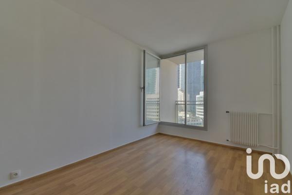 Appartement 3 pièces de 78 m² à Puteaux (92800)