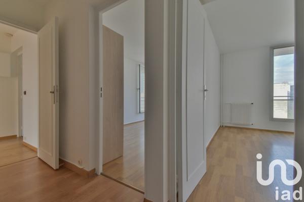 Appartement 3 pièces de 78 m² à Puteaux (92800)