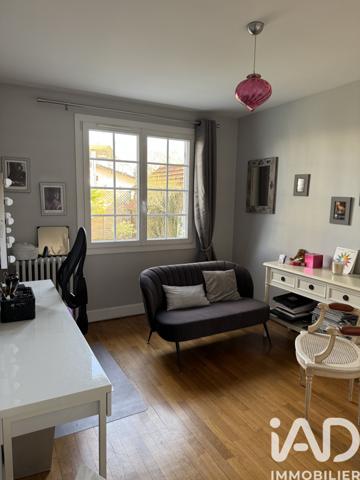 Maison à vendre 9 pièces 175 m² Sainte-Geneviève-des-Bois
