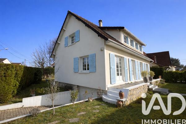 Maison à vendre 9 pièces 175 m² Sainte-Geneviève-des-Bois