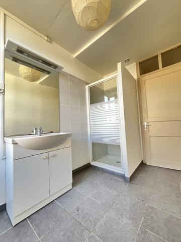 Saint-Clar (32380) Maison en pierre au cœur de Saint-Clar - T3 - Grenier aménageable