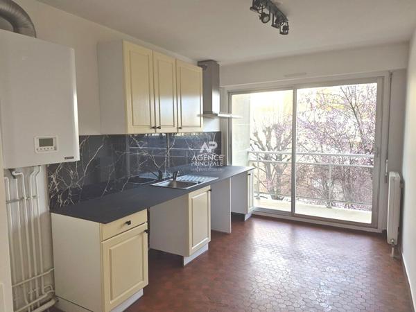 Appartement Saint Germain En Laye 3 pièce(s) 68.02 m2 563 000 € **  - Référence  18561