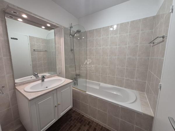 Appartement Saint Germain En Laye 3 pièce(s) 68.02 m2 563 000 € **  - Référence  18561