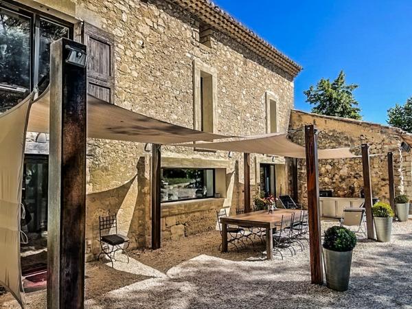Vente Maison de luxe Pernes-les-Fontaines 11 Pièces 400 m²
