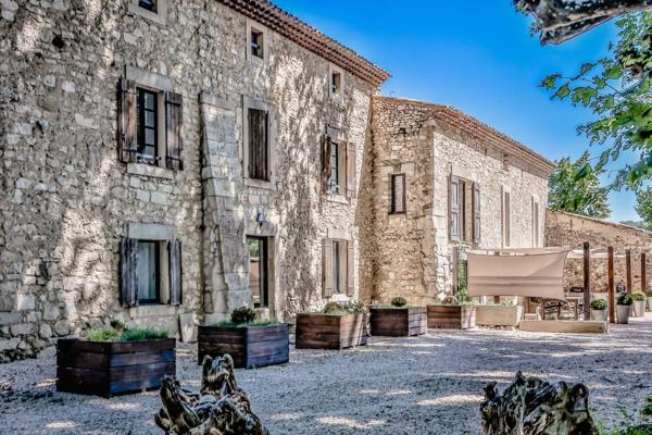 Vente Maison de luxe Pernes-les-Fontaines 11 Pièces 400 m²