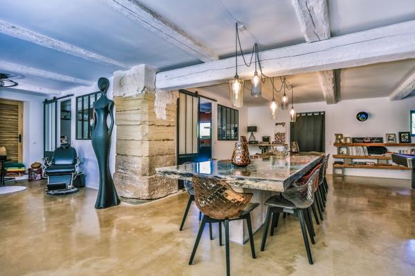 Vente Maison de luxe Pernes-les-Fontaines 11 Pièces 400 m²