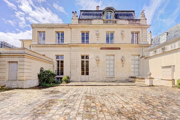 Appartement Saint Germain En Laye 3 pièce(s) 80.27 m2 695 000 € **  - Référence  18558