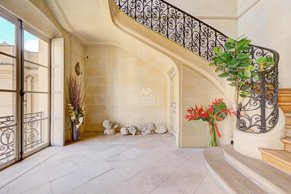 Appartement Saint Germain En Laye 3 pièce(s) 80.27 m2 695 000 € **  - Référence  18558