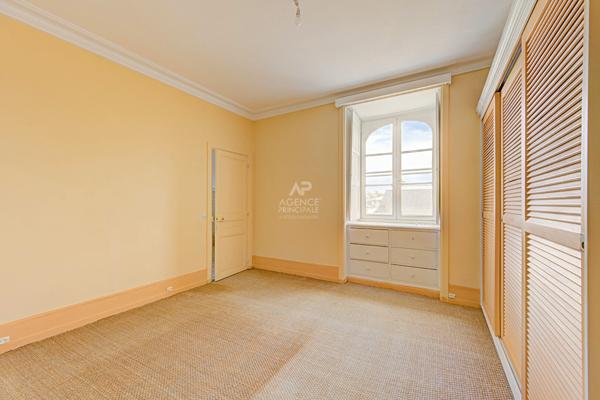 Appartement Saint Germain En Laye 3 pièce(s) 80.27 m2 695 000 € **  - Référence  18558