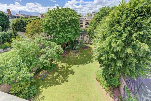 Appartement Saint Germain En Laye 3 pièce(s) 80.27 m2 695 000 € **  - Référence  18558