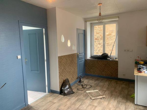 INVESTISSEUR : Immeuble en pierres de 5 appartements loués