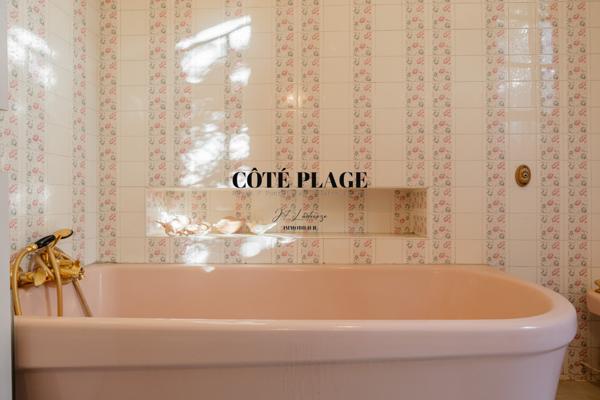 Vaux-sur-Mer (17640) Maison/villa familiale avec vue mer sur la côte Atlantique – charme & volumes généreux - VAUX SUR MER