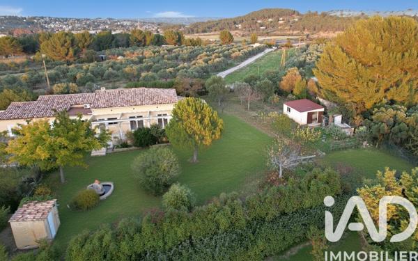 Maison à vendre 4 pièces 140 m² Velaux