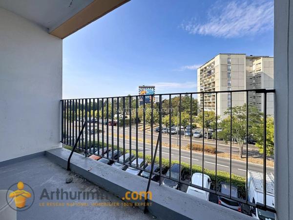 Vente                                                      Appartement
                        
                     3 pièces                      65 m2                     à Reims