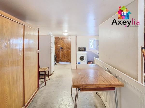 Changy (42310) A VENDRE- CHANGY- MAISON DE BOURG AVEC TERRASSE ET COUR