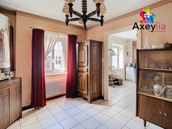 Changy (42310) A VENDRE- CHANGY- MAISON DE BOURG AVEC TERRASSE ET COUR