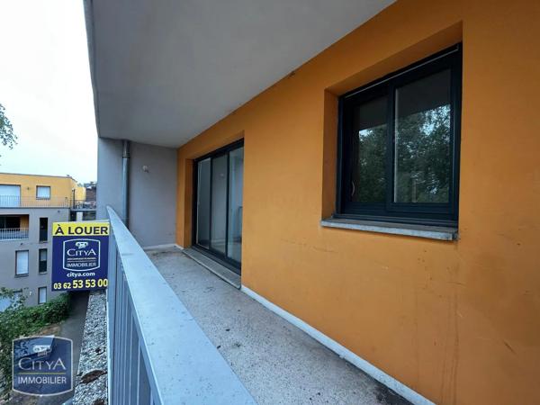 Appartement à louer 4 pièces 78.15m² Roubaix (59100)