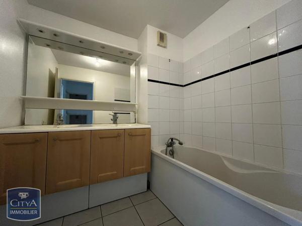 Appartement à louer 4 pièces 78.15m² Roubaix (59100)