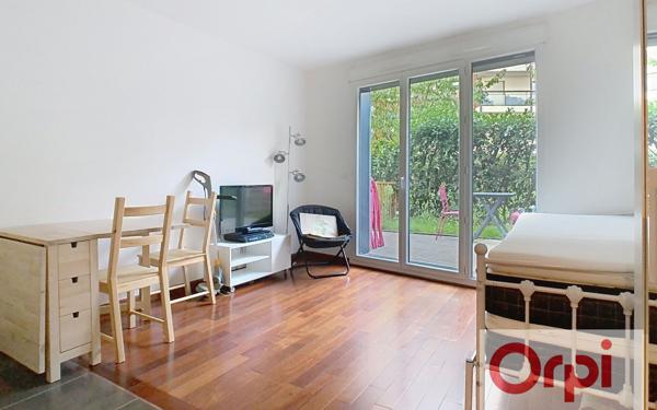 Appartement à vendre    2 pièces • 26,27 m2 Issy-les-Moulineaux
