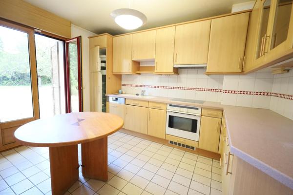 Maison 5 chambres sur grand terrain
