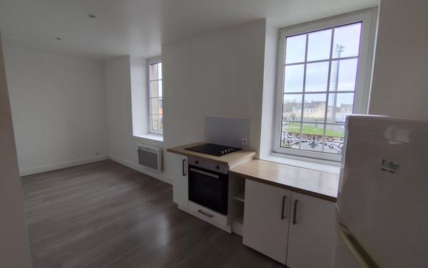Appartement à louer    3 pièces • 59,80 m2 Saint-Pol-de-Léon