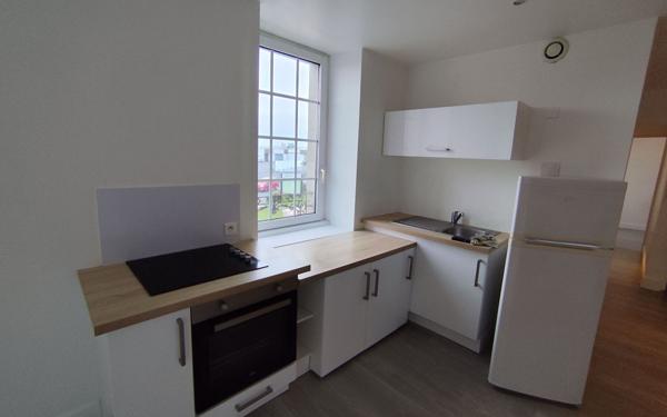 Appartement à louer    3 pièces • 59,80 m2 Saint-Pol-de-Léon