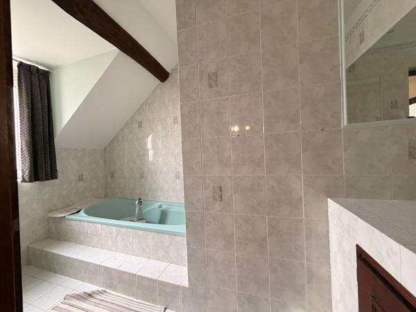 Champigny (89340) Grande maison familiale à Champigny-sur-Yonne