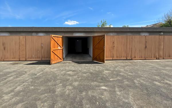 Stationnement à vendre    Sannois