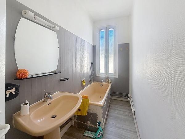 À vendre - Maison ancienne, 3 pièces située à Tours (37000)